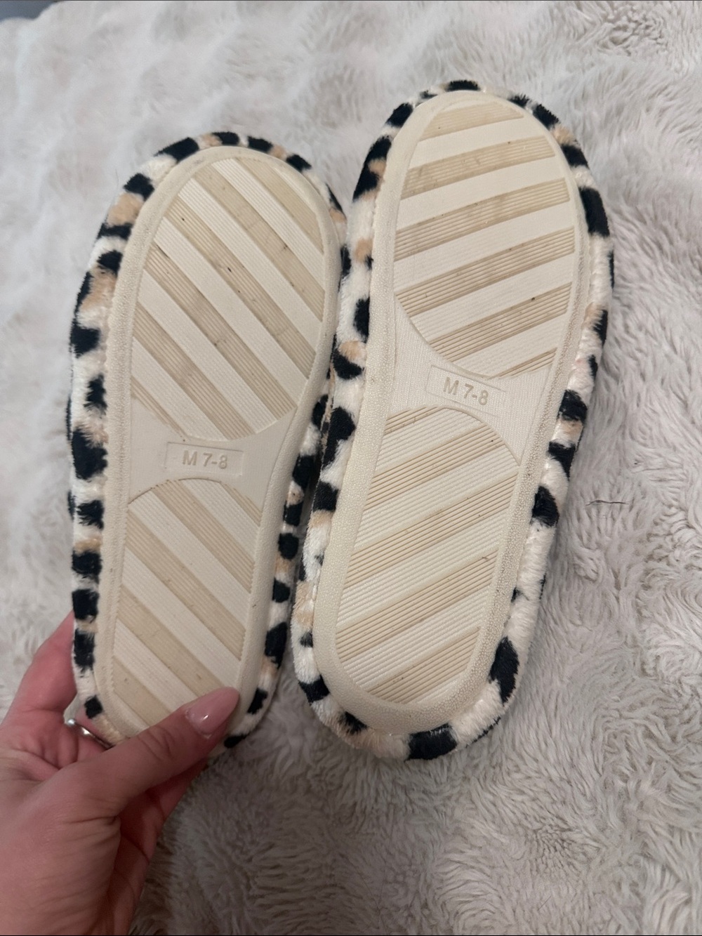 Cupcakes and Cashmere Womens Leopard Print Plush Slippers - Cream/Black/Brown - Picture 2 of 6